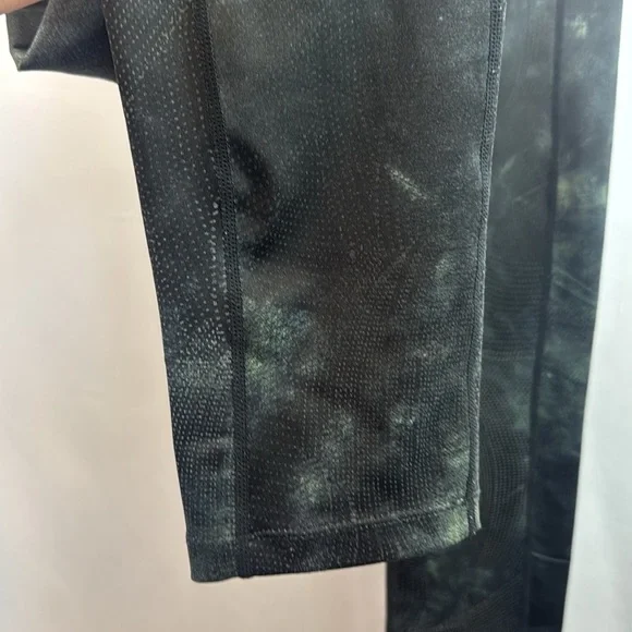 Free People Movement Glow For it Lira -Green Black Combo - Picture 4 of 9